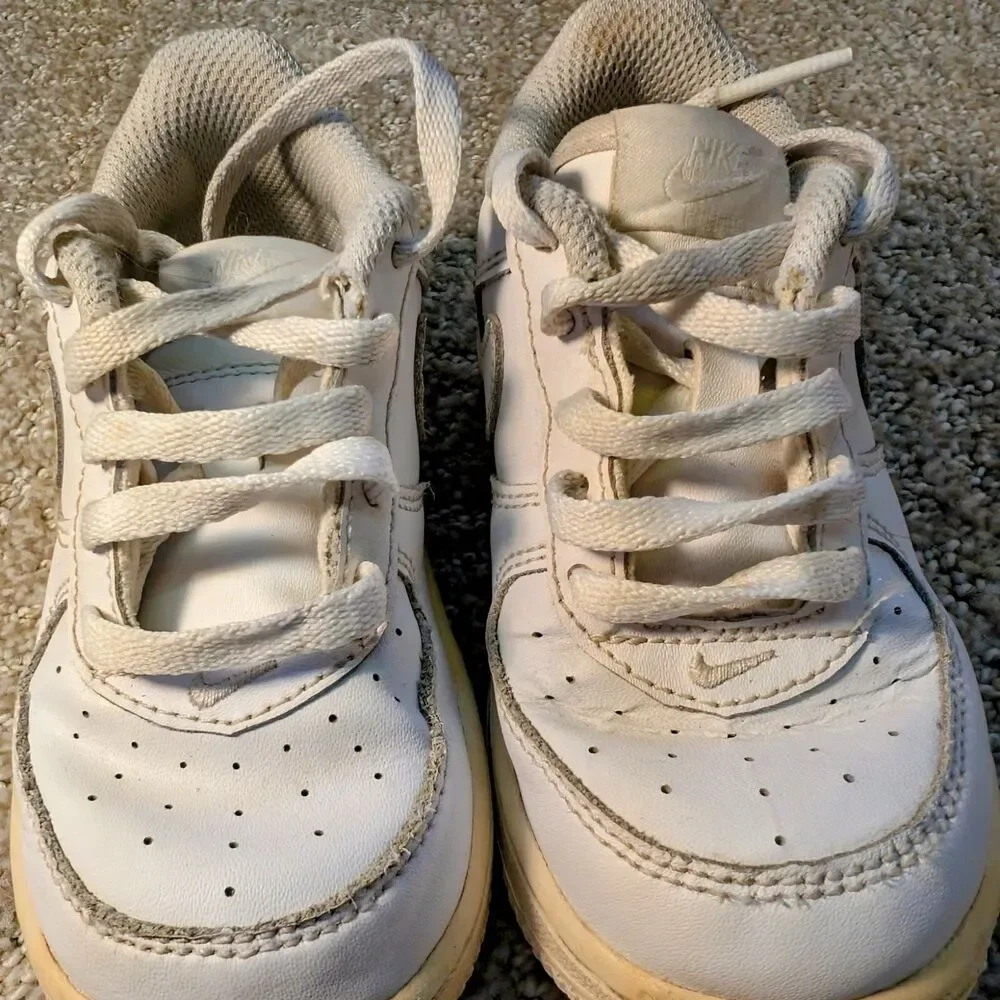 Nike Air Force 1 Toddler 7C Triple White 2011 VTG Baby Shoes Leather Low Top